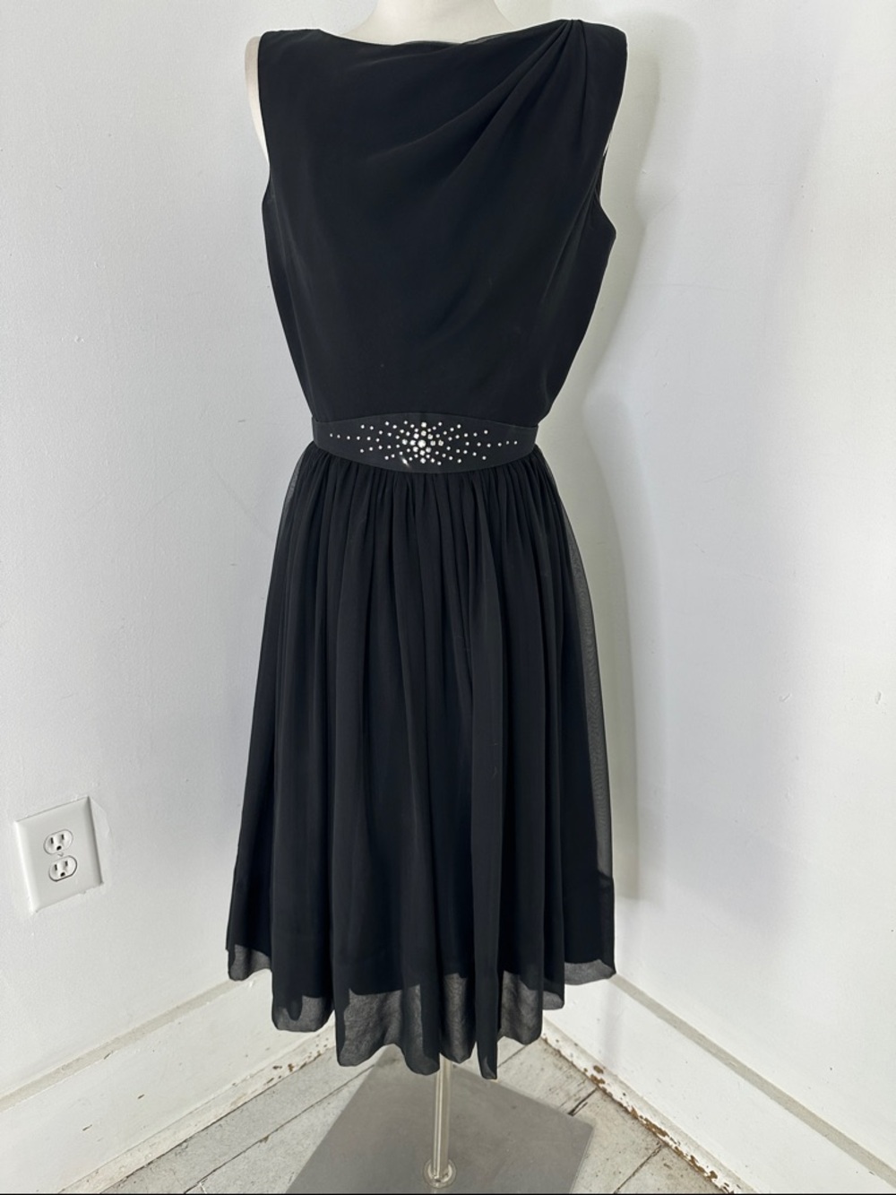 Vintage 1950s Black Chiffon Elegant Rhinestone Starburst Belt Fit And Flare